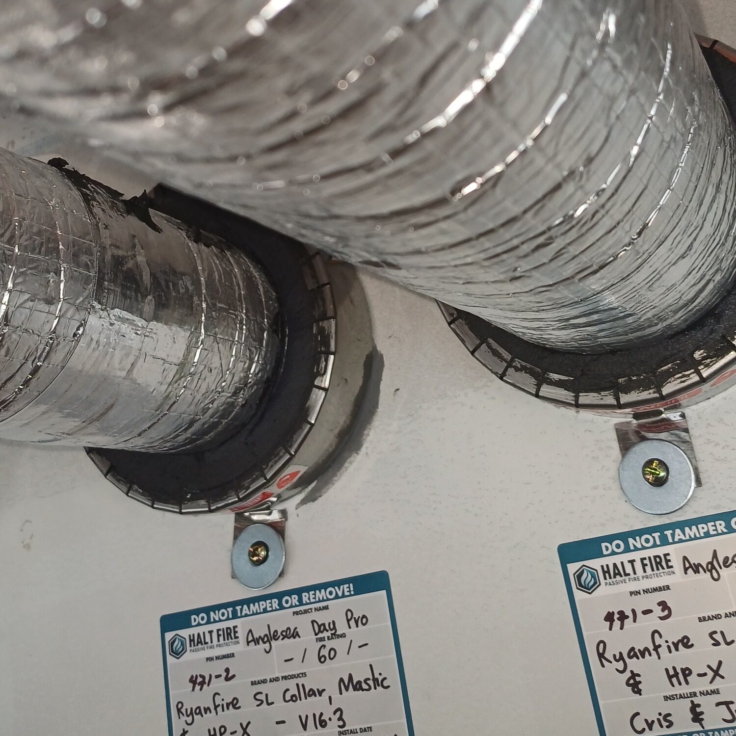 Fire collar fire stopping on an insulated pipe penetration